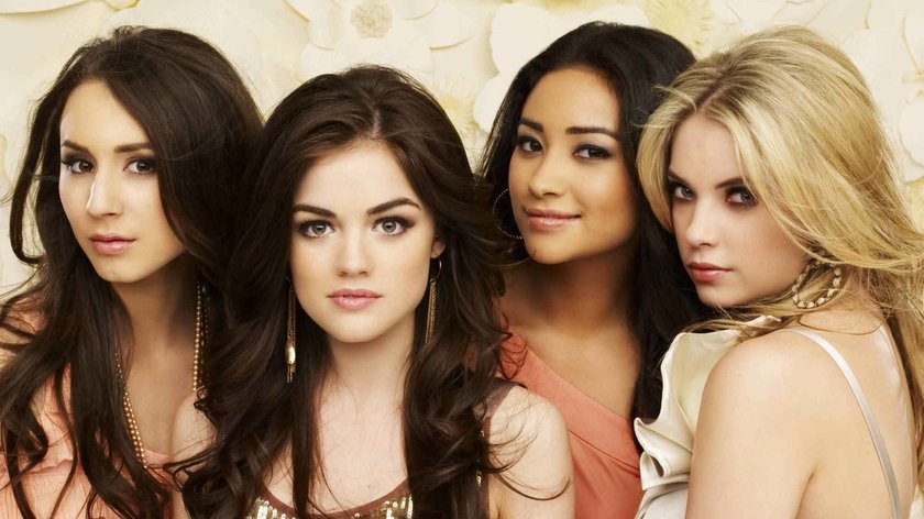 Troian Bellisario, Lucy Hale, Shay Mitchell und Ashley Benson aus „Pretty Little Liars“.