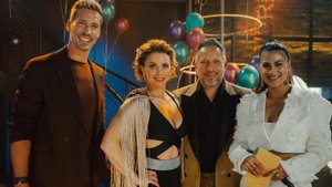 Cameo-Auftritt bei GZSZ: Moderationsduo Steffi Brungs und Norman Langen bringen den Schlager ins Mauerwerk