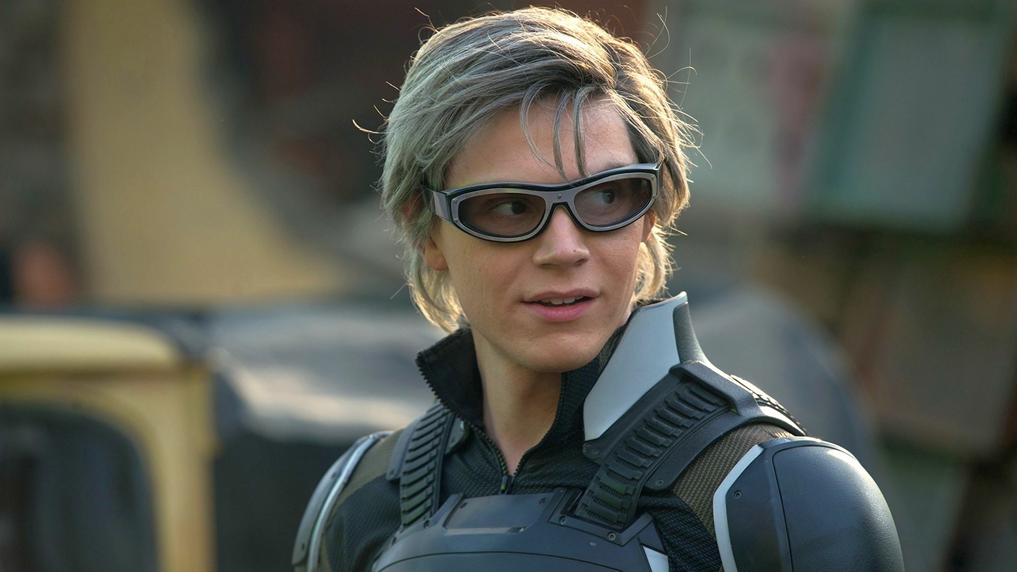 Evan Peters' Blue Hair in X-Men: Apocalypse - wide 2