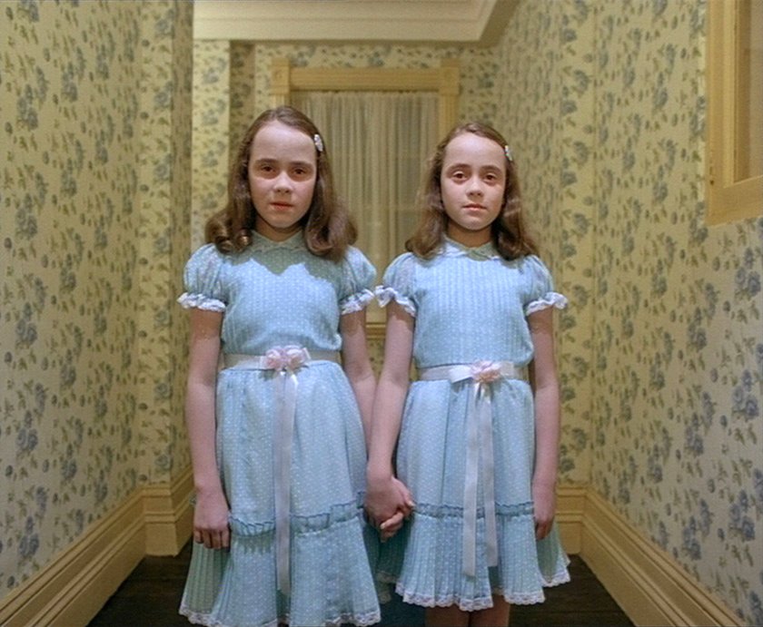 Lisa Burns & Louise Burns Characters: Grady Twin Daughter, Grady Twin Daughter Film: The Shining USA/UK 1980 / Literaturverfilmung Based On The Book By Stephen King Director: Stanley Kubrick 23 May 1980 