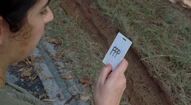 Tara findet in "TWD" eine "PPP"-Karte