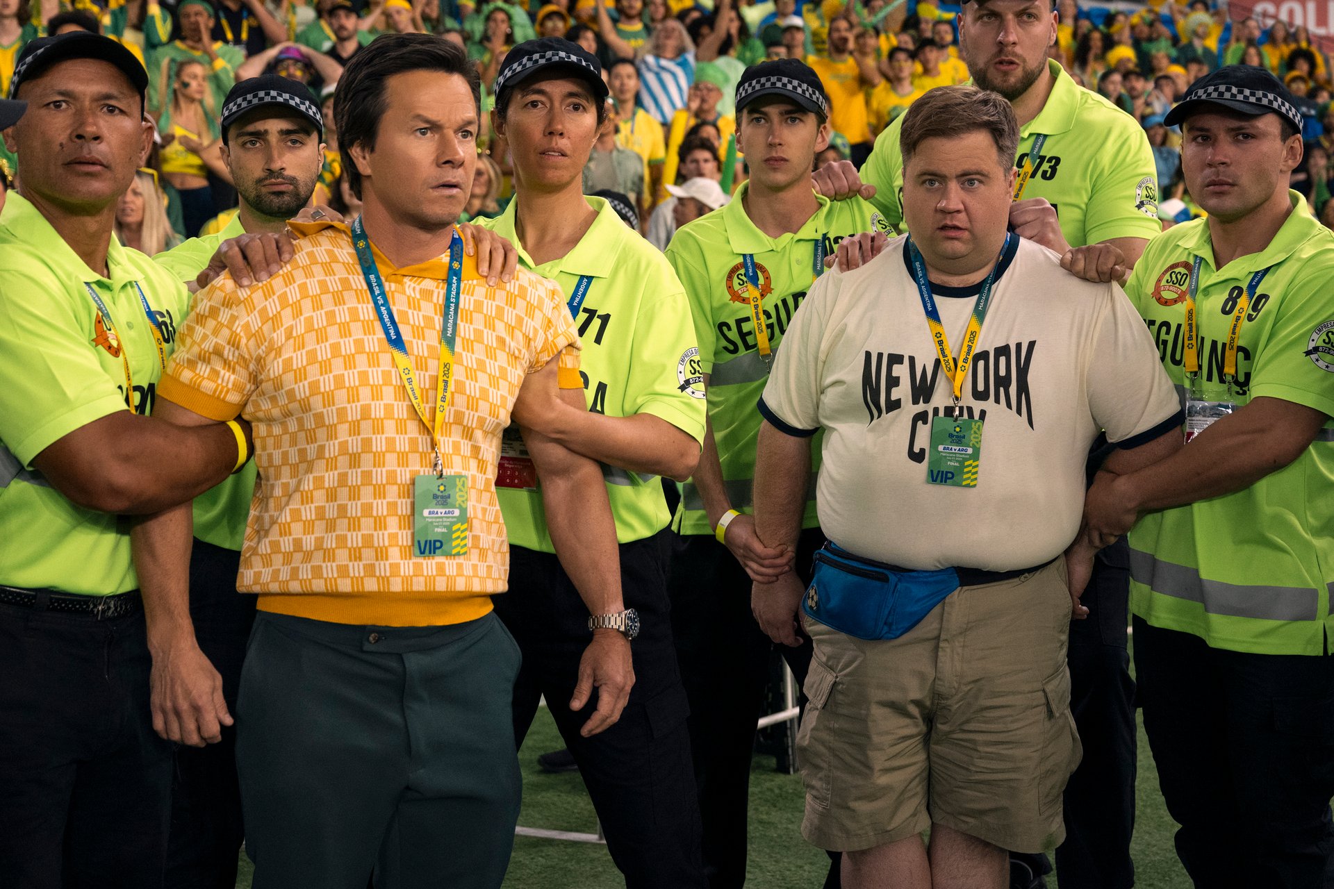 Prime Video lässt die WM eskalieren: Mark Wahlberg zieht in irrer Fußball-Komödie den Zorn der Fans auf sich