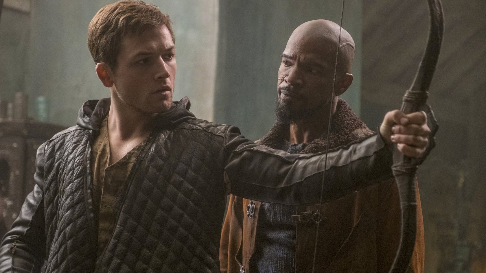 „Robin Hood“-Kritik: Die Superhelden-Adaption, die niemand wollte und trotzdem Spaß macht