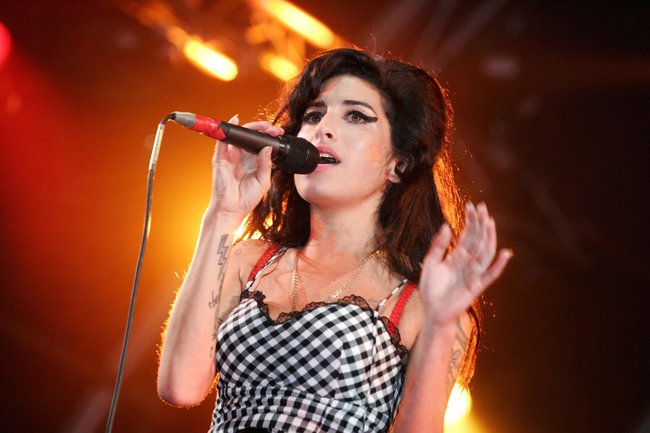Amy Winehouse: die grandiose Sängerin mit ihrem tragischen Leben.