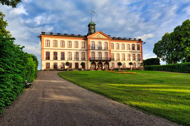Auf Schloss Tullgarn könnt ihr auf Inga Lindström Spuren wandeln. Auf Schloss Tullgarn könnt ihr auf Inga Lindström Spuren wandeln.