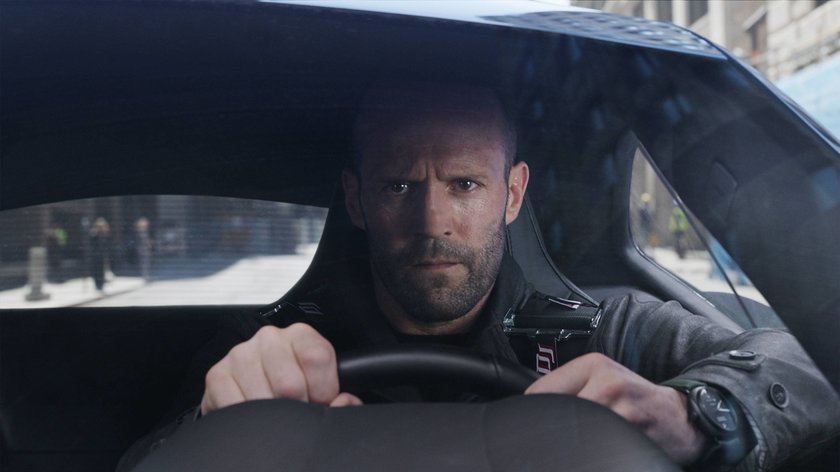 Jason Statham dreht gerne Filme mit schnellen Autos.