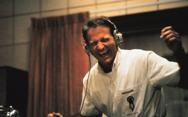 Robin Williams als Army-DJ Adrian Cronauer 