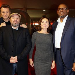 "96 Hours - Taken 3" feiert Premiere in Berlin / Liam Neeson, Olivier Megaton, Jasna Vavra, Forest Whitaker Poster