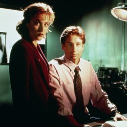 Akte X - Jenseits der Wahrheit / X-Files: I Want to Believe, The / Akte X 2 / Gillian Anderson / David Duchovny Poster