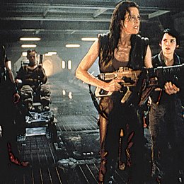 Alien - Die Wiedergeburt / Sigourney Weaver / Winona Ryder / Alien/Aliens/Alien 3/Alien: Resurrection Poster