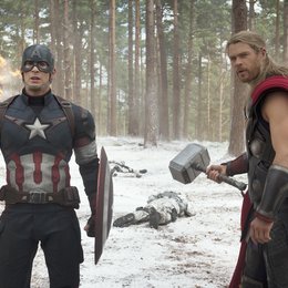 Avengers: Age of Ultron / Chris Evans / Chris Hemsworth Poster