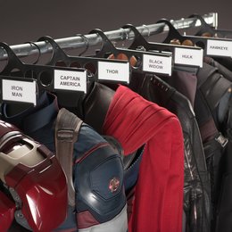 Avengers: Age of Ultron / Set Poster