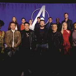 Avengers: Endgame / Die Russo-Brüder präsentierten sich der Welt mit ihrem kompletten »Avengers«-Cast Poster