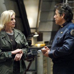 Battlestar Galactica (4. Staffel, 20 Episoden) / Katee Sackhoff / Edward James Olmos Poster