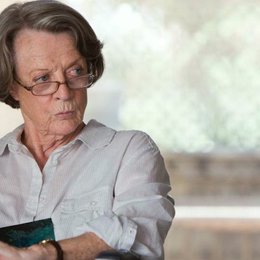 Best Exotic Marigold Hotel / Maggie Smith Poster