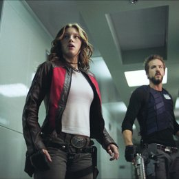 Blade Trinity / Jessica Biel / Ryan Reynolds Poster