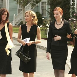 Desperate Housewives - Die komplette erste Staffel Poster