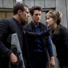 Bestimmung - Insurgent, Die / Theo James / Miles Teller / Shailene Woodley Poster