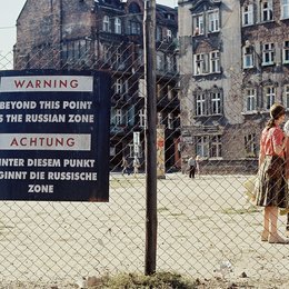 Mauer - Berlin '61, Die (ARD)/ Inka Friedrich / Heino Ferch Poster