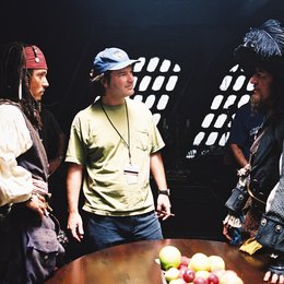 Fluch der Karibik / Set / Johnny Depp / Gore Verbinski / Geoffrey Rush Poster