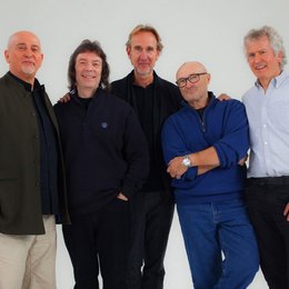 Genesis - Die Geschichte einer Band / Peter Gabriel, Steve Hackett, Mike Rutherford, Phil Collins und Tony Banks (v.l.) Poster