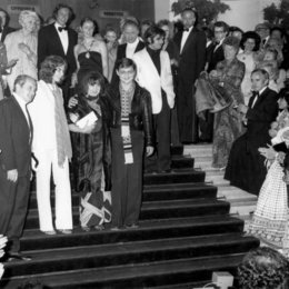 Gegenschuss - Aufbruch der Filmemacher / Irm Hermann / Brigitte Mira / Rainer W. Fassbinder / im Hintergrund Laurens Straub / Filmfestspiele in Cannes 1974 Poster