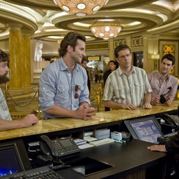 Hangover / Zach Galifianakis / Bradley Cooper / Ed Helms / Justin Bartha Poster