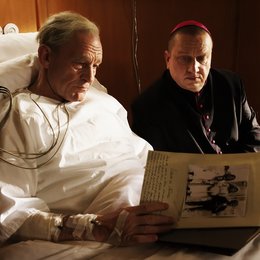 Karol Wojtyla - Geheimnisse eines Papstes (ZDF) / Michael Mendl / Udo Kroschwald Poster