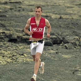 Lauf um dein Leben - Vom Junkie zum Ironman / Andreas Niedrig Poster