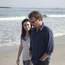 Stuck in Love / Lily Collins / Greg Kinnear Poster