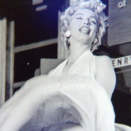 Marilyn Monroe - Ich möchte geliebt werden Poster