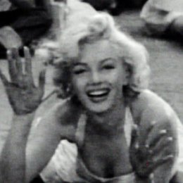 Marilyn Monroe - Ich möchte geliebt werden Poster