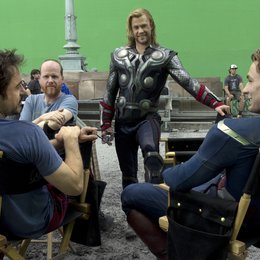 Marvel's The Avengers / Set Robert Downey Jr. / Chris Hemsworth / Chris Evans Poster