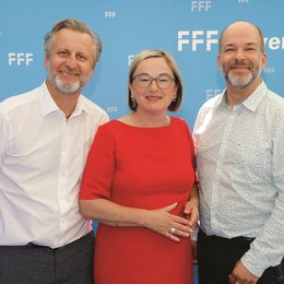 Filmfest München FFF Bayern 2019 - Das Team von »Mein Lotta-Leben - Alles Bingo mit Flamingo!": Robert Marciniak, FFF Geschäftsführerin Dorothee Erpenstein, Philipp Budweg Poster