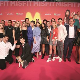 Weltpremiere der Teenie-Komödie »Misfit«. Andreas R. Klein posierte mit dem Cast auf dem Roten Teppich Poster