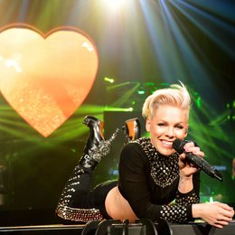 Pink - The Truth About Love Tour: Live from Melbourne Poster