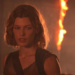 Resident Evil: Apocalypse / Milla Jovovich Poster