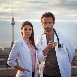 Schmidt - Chaos auf Rezept (1. Staffel, 8 Folgen) (RTL) / Lucas Gregorowicz / Julia Hartmann Poster