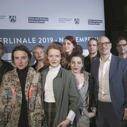 Film und Medienstiftung NRW Berlinale 2019 - »Searching Eva« von Pia Hellenthal Poster
