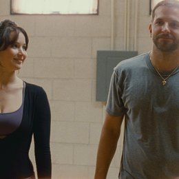 Silver Linings Playbook, The / Jennifer Lawrence / Bradley Cooper Poster