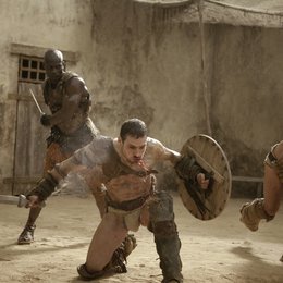 Spartacus: Blood and Sand (1. Staffel, 13 Folgen) / Andy Whitfield / Peter Mensah Poster