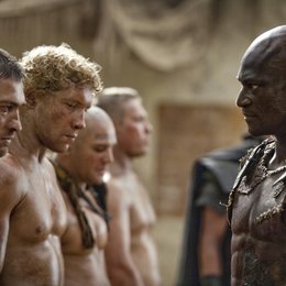 Spartacus: Blood and Sand (1. Staffel, 13 Folgen) / Andy Whitfield / Jai Courtney / Peter Mensah Poster