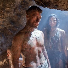 Spartacus: Vengeance (2. Staffel, 10 Folgen) / Liam McIntyre / Katrina Law Poster