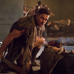 Spartacus: Vengeance (2. Staffel, 10 Folgen) / Manu Bennett Poster