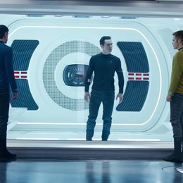 Star Trek Into Darkness / Zachary Quinto / Benedict Cumberbatch / Chris Pine Poster
