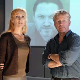Tatort: Unter uns (ARD) / Andrea Sawatzki / Jörg Schüttauf Poster