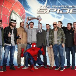 Filmpremiere / Amazing Spider-Man 2: Rise of Electro, The / Das Handballteam von Füchse Berlin Poster