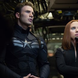 Return of the First Avenger, The / Chris Evans / Scarlett Johansson Poster