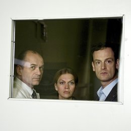 Weissensee (2. Staffel, 6 Folgen) (ARD) / Folge 7 Der verlorene Sohn / Jörg Hartmann / Anna Loos / Horst-Günter Marx Poster