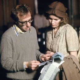 Woody Allen: A Documentary / Woody Allen / Mia Farrow / Set "Purple Rose of Cairo" Poster